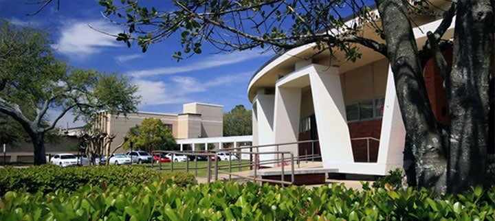 Lamar university building on campus